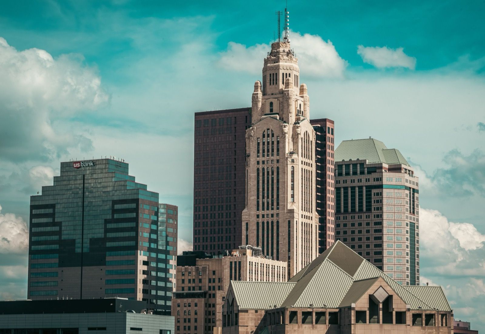 Downtown Columbus skyline with the LeVeque Tower
